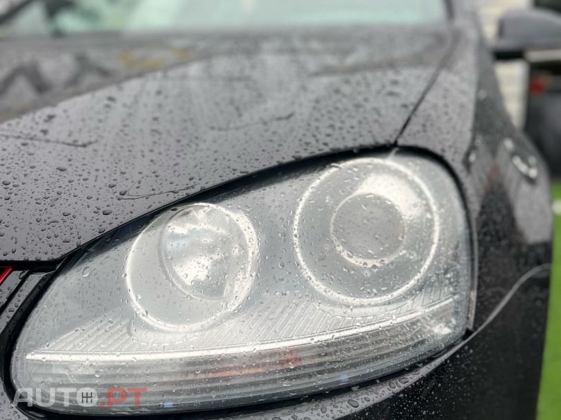 Volkswagen Golf 30 anos