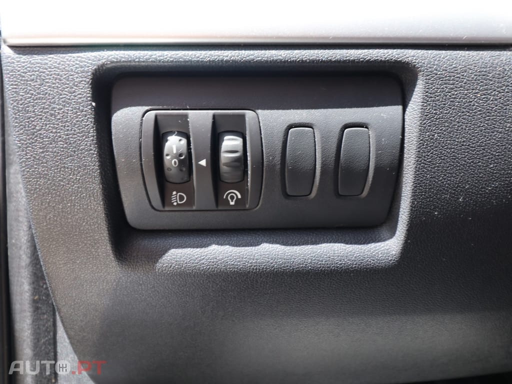Renault Clio 1.5 dCi — fotografia 15