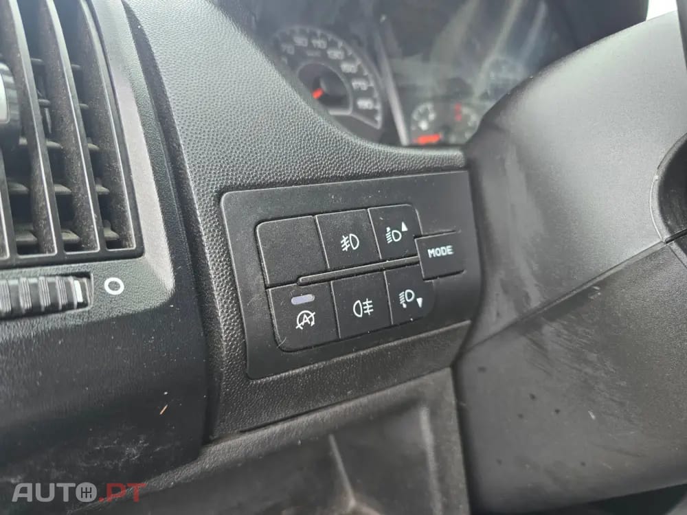 Citroen Jumpy 2.0 BlueHDi M Confort Semi-Vidrado