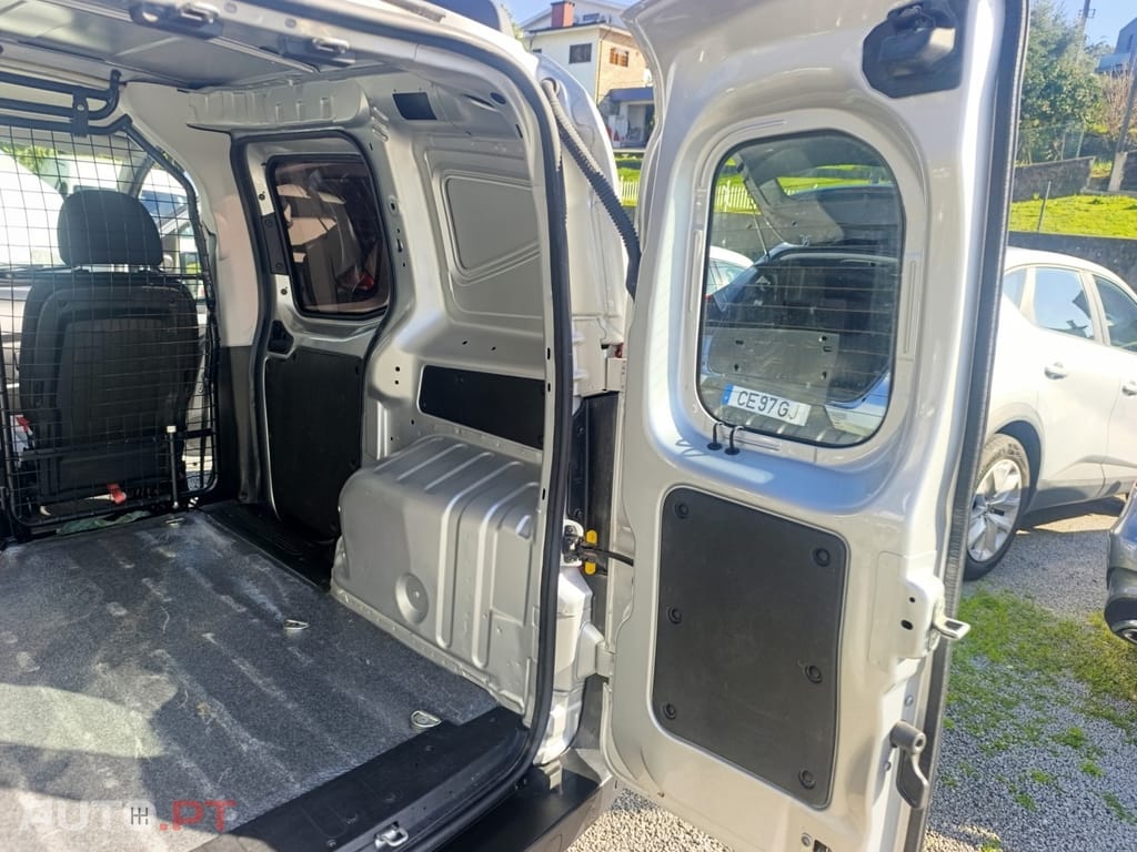 Fiat Fiorino 1.3 M-jet Adventure