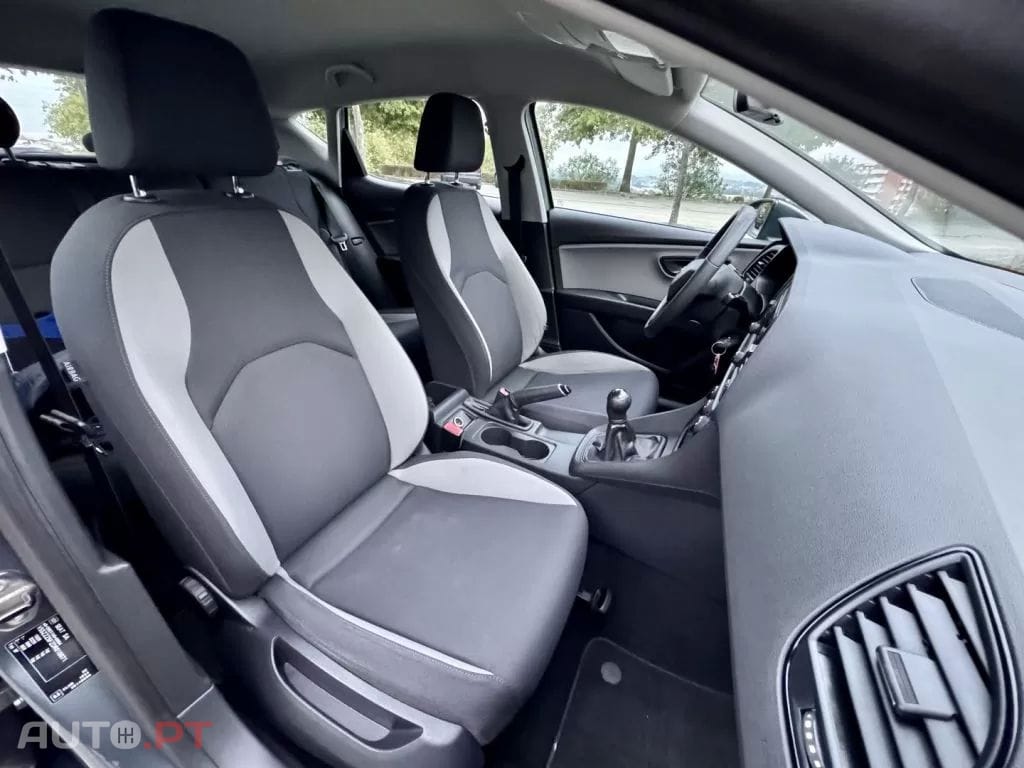 Seat Leon 1.6 TDi ''look cupra''