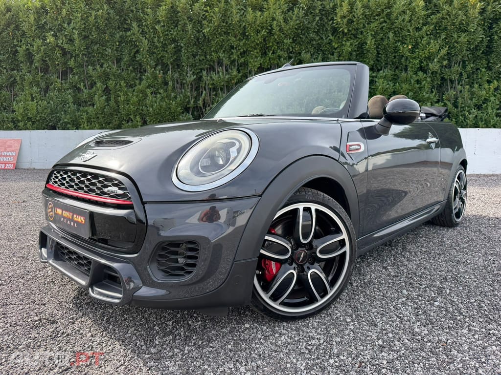 MINI Cabrio John Cooper Works