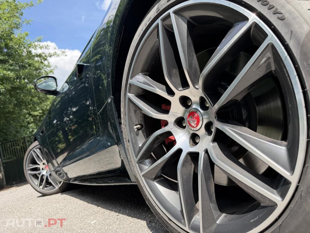 Jaguar F-Type 2.0 i4 R-Dynamic