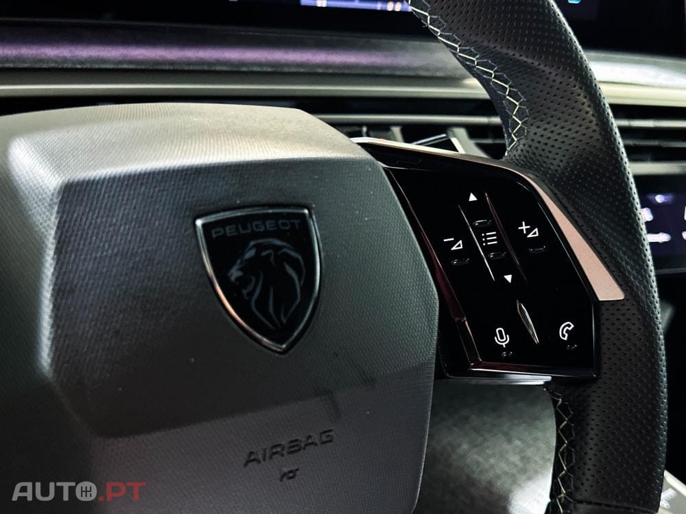 Peugeot E-3008 73 kWh GT