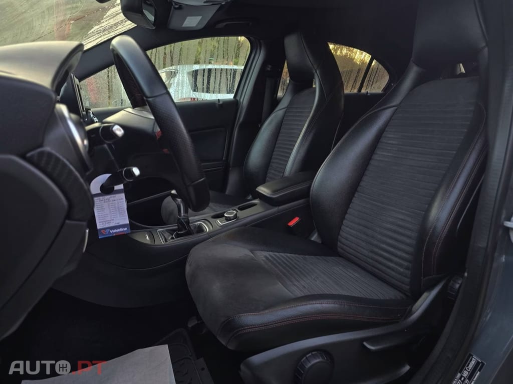 Mercedes-Benz A 200 d AMG LINE