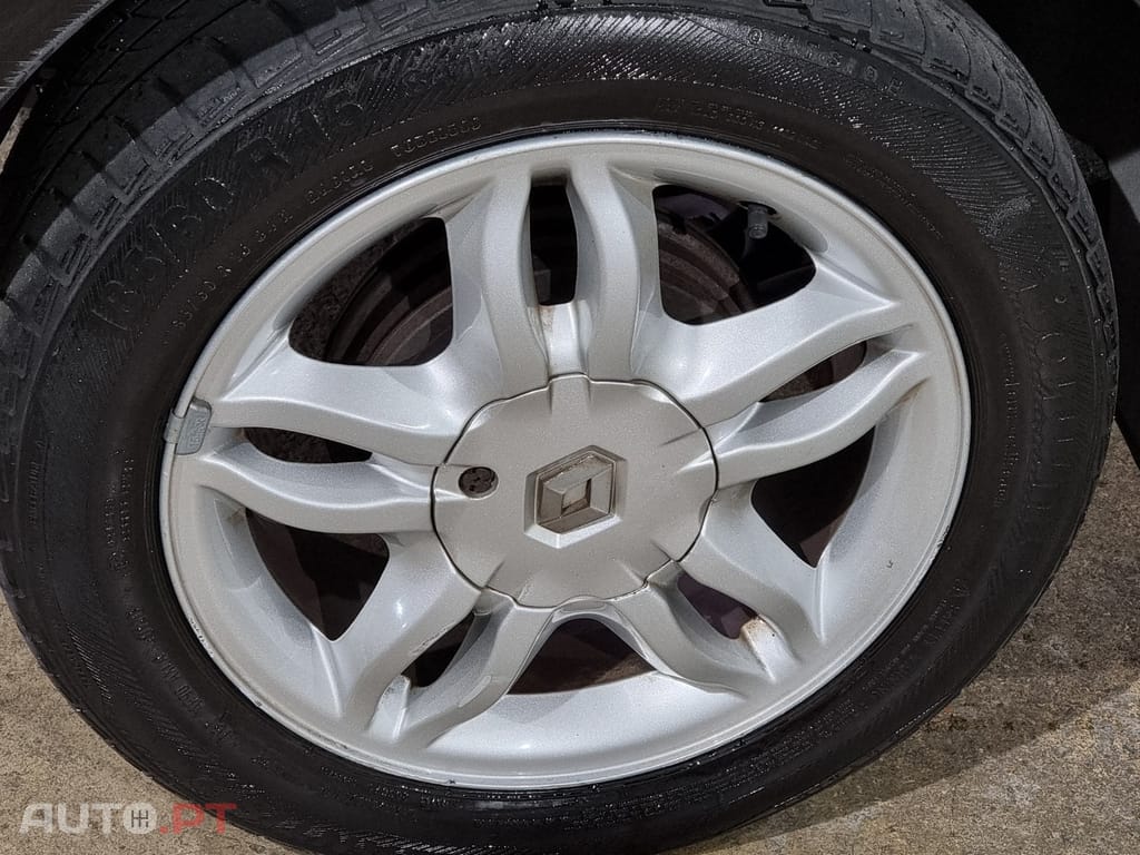 Renault Clio 1.2 16V Confort