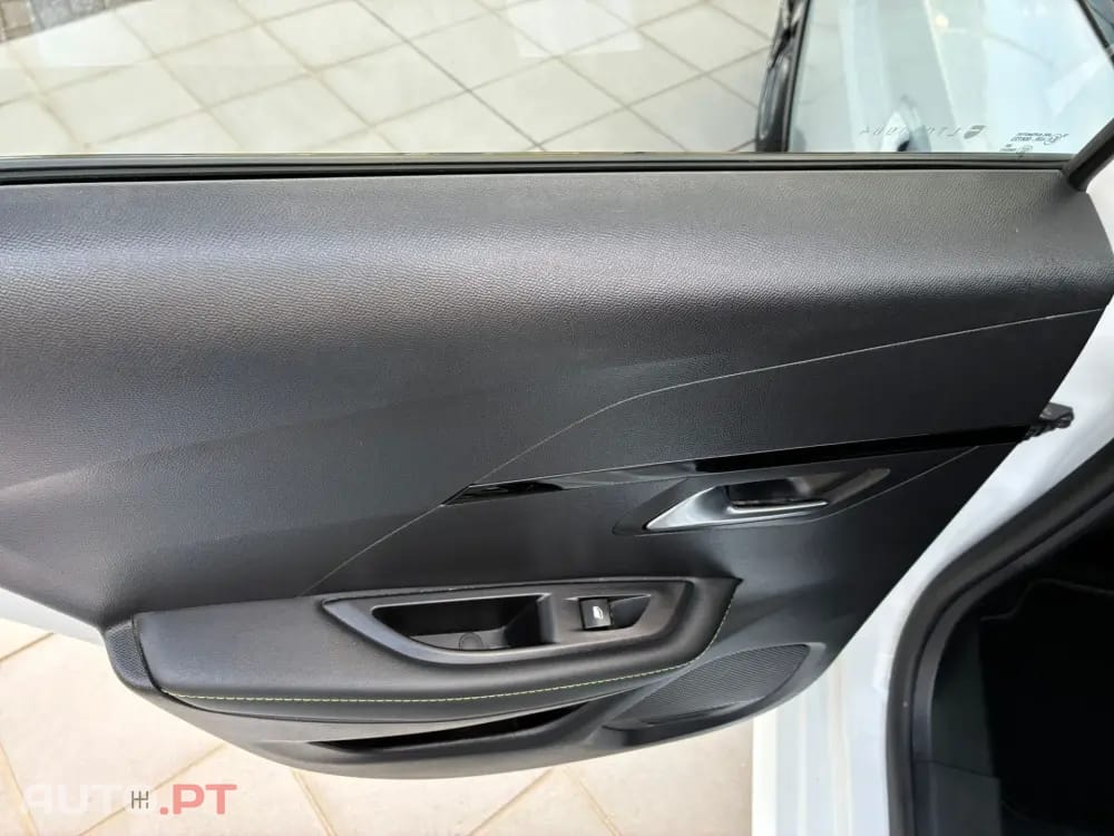 Peugeot E-208 50 kWh GT Line