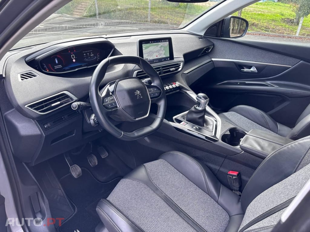 Peugeot 3008 1.5 BlueHDi Allure Pack