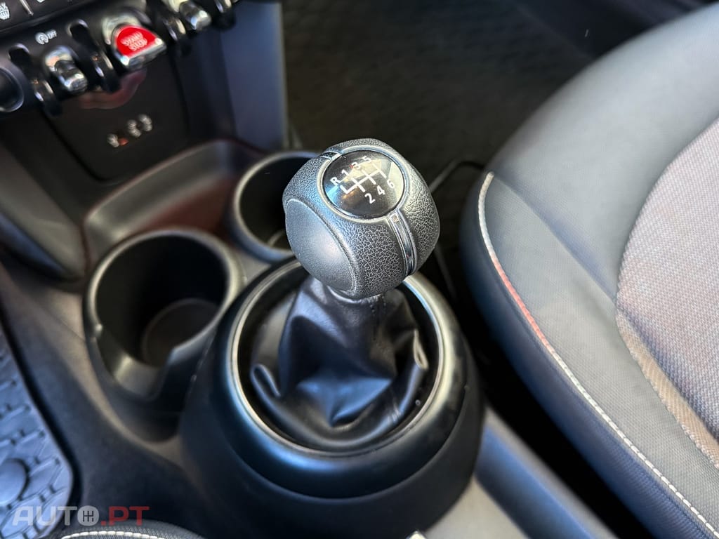 MINI Cooper Cooper D