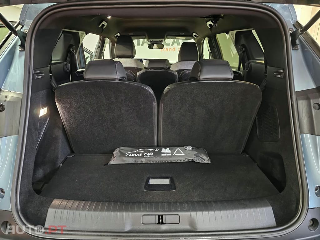 Peugeot E-5008 73 kWh Allure