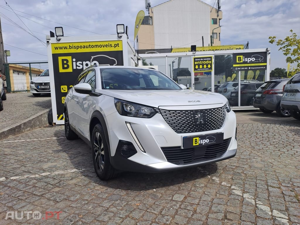 Peugeot E-2008 50 kWh Allure Pack