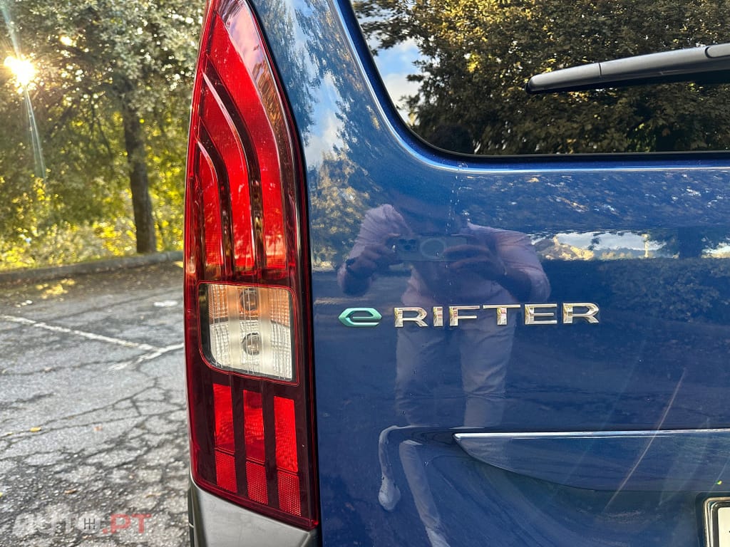 Peugeot E-Rifter 50 kWh Long GT