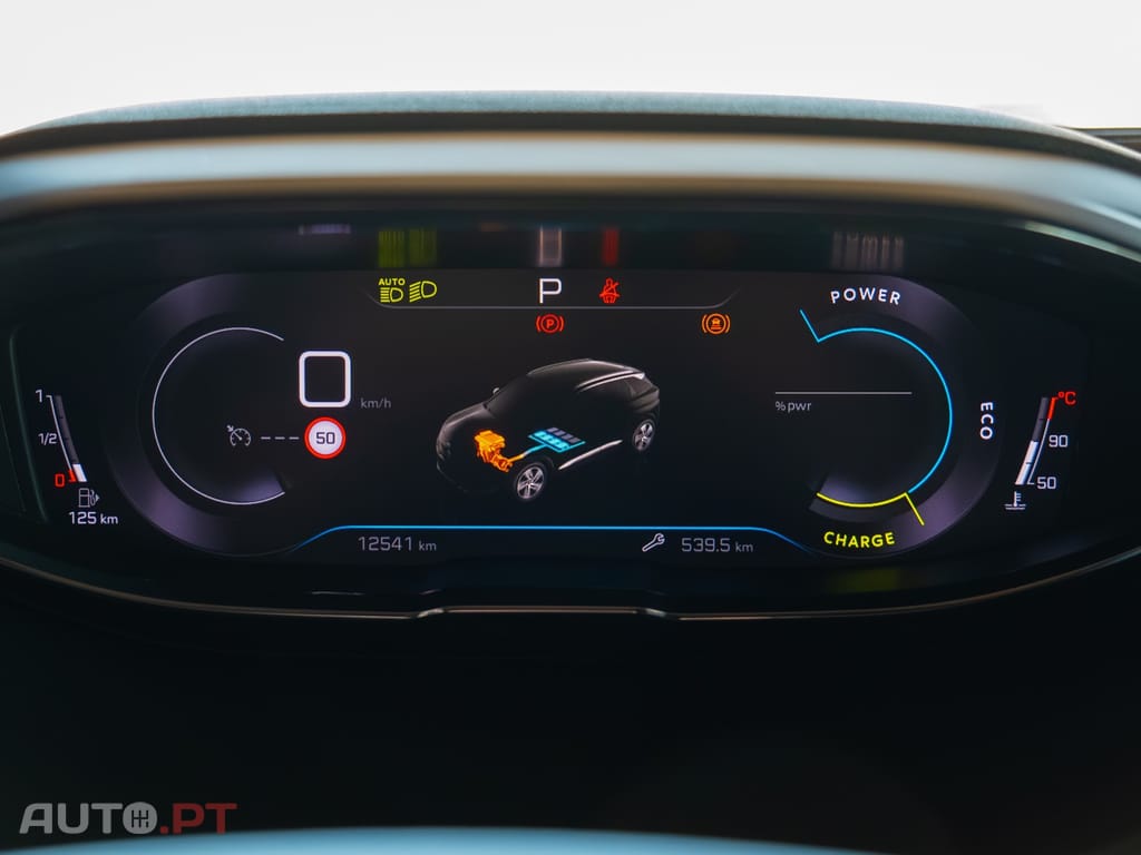 Peugeot 3008 1.2 Hybrid Allure e-DCS6