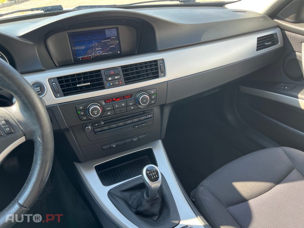 BMW 318 d Touring Line Sport