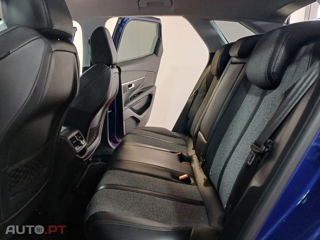 Peugeot 3008 1.5 BlueHDi Allure EAT8
