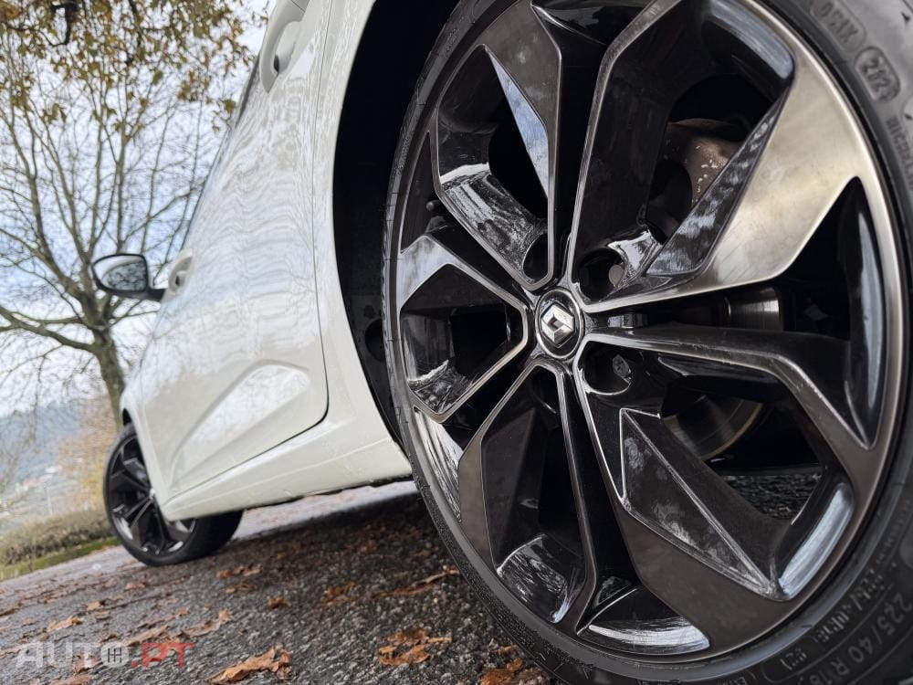 Renault Mégane ENERGY TCe 140 EDC GT-LINE