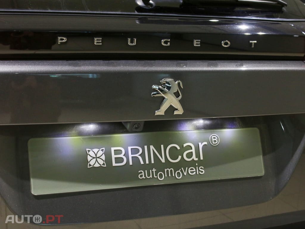 Peugeot 2008 1.2 PureTech Allure EAT8