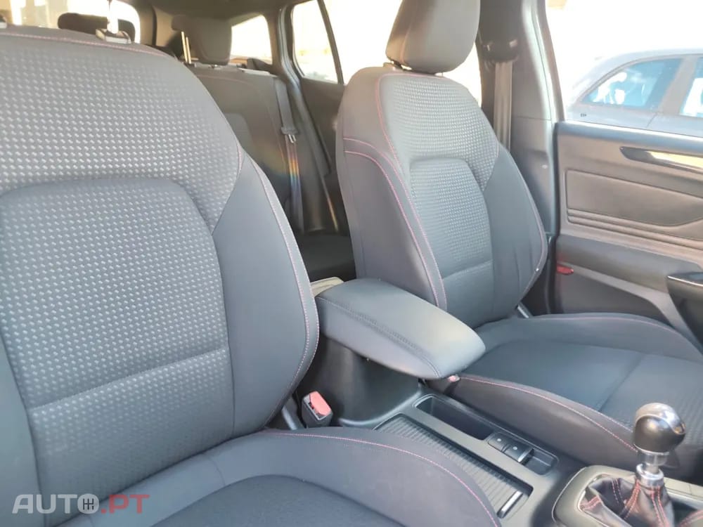 Ford Focus SW 1.0 EcoBoost MHEV ST-Line Design SIP