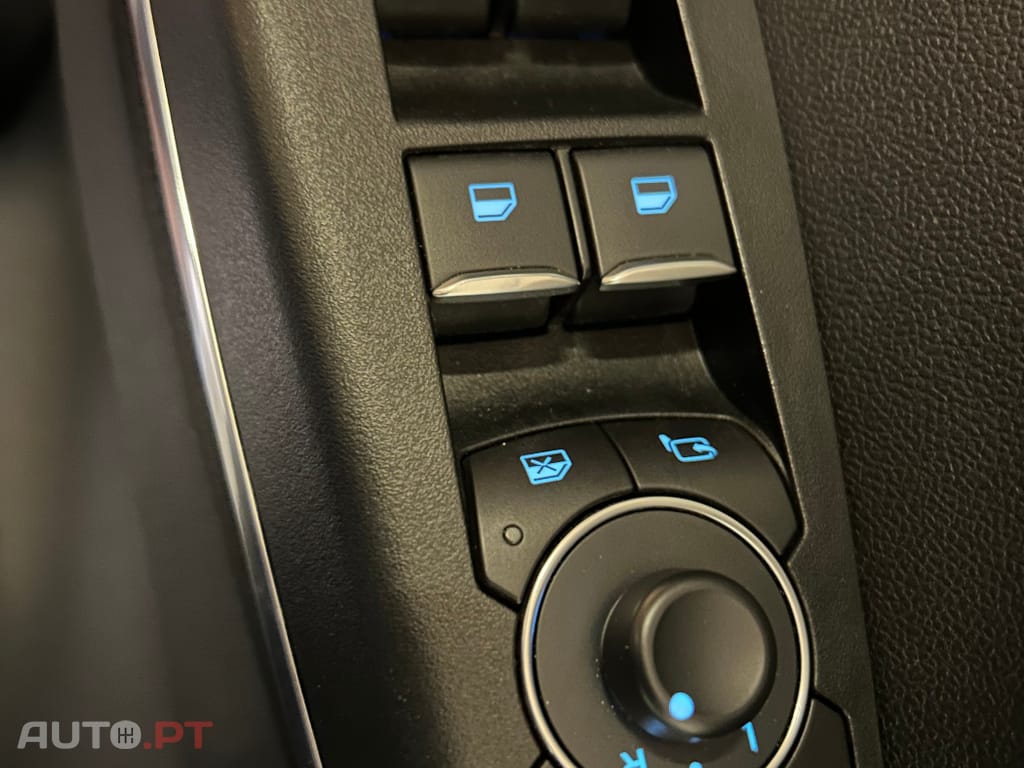 Ford Puma 1.0 EcoBoost MHEV Titanium Design