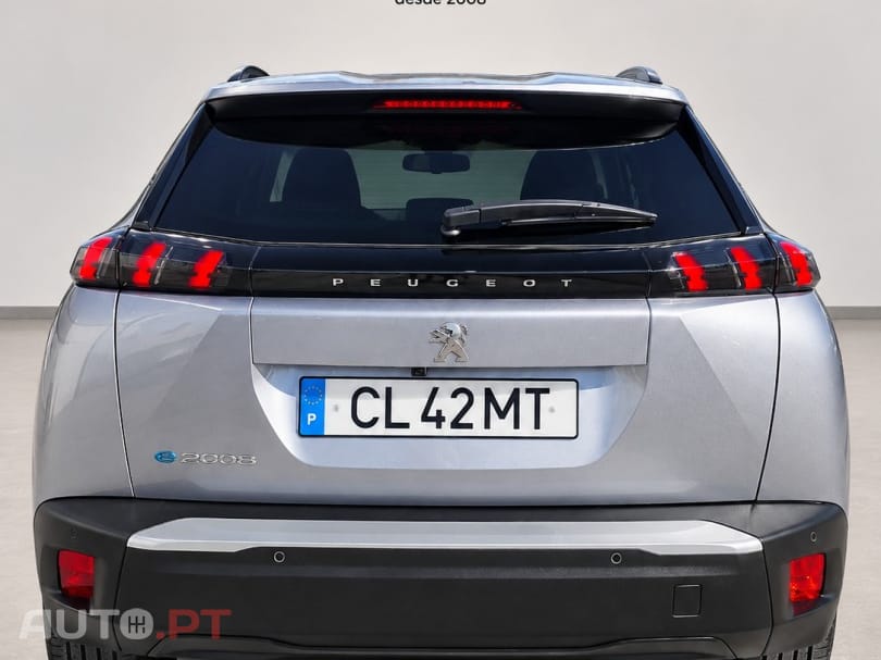 Peugeot E-2008 50 kWh Allure Pack