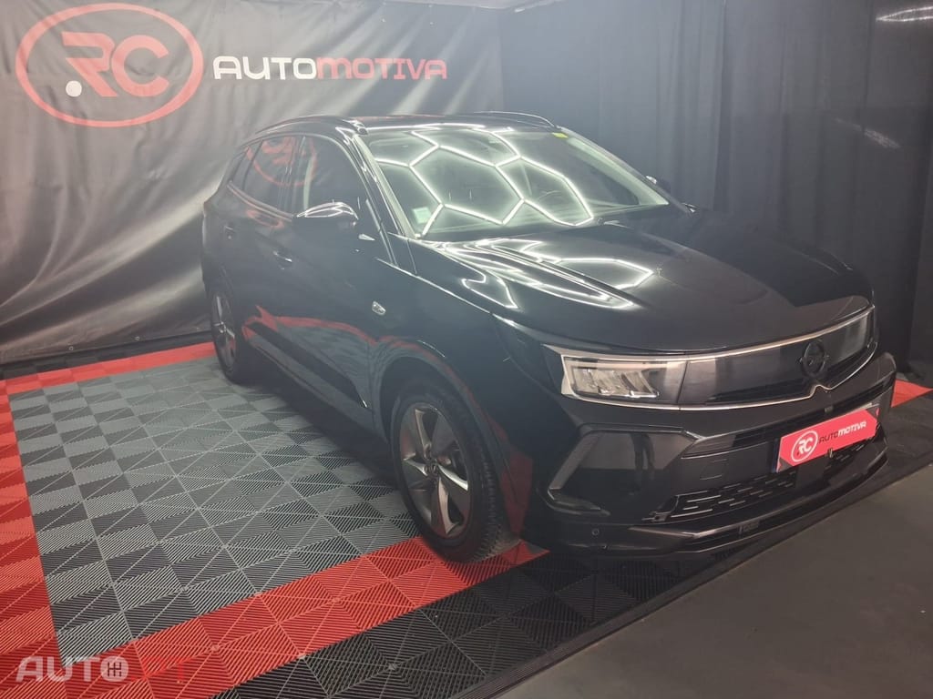 Opel Grandland (X) 1.2Т GS-Line