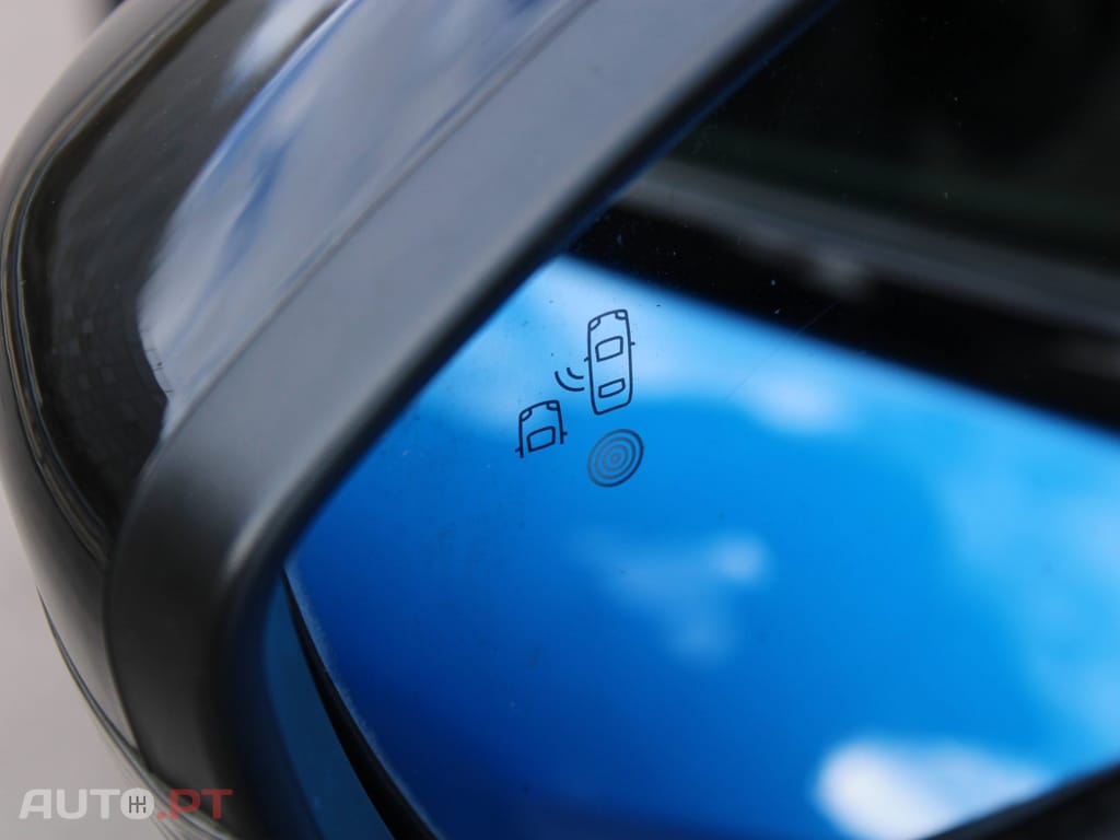 Peugeot E-2008 GT Pack