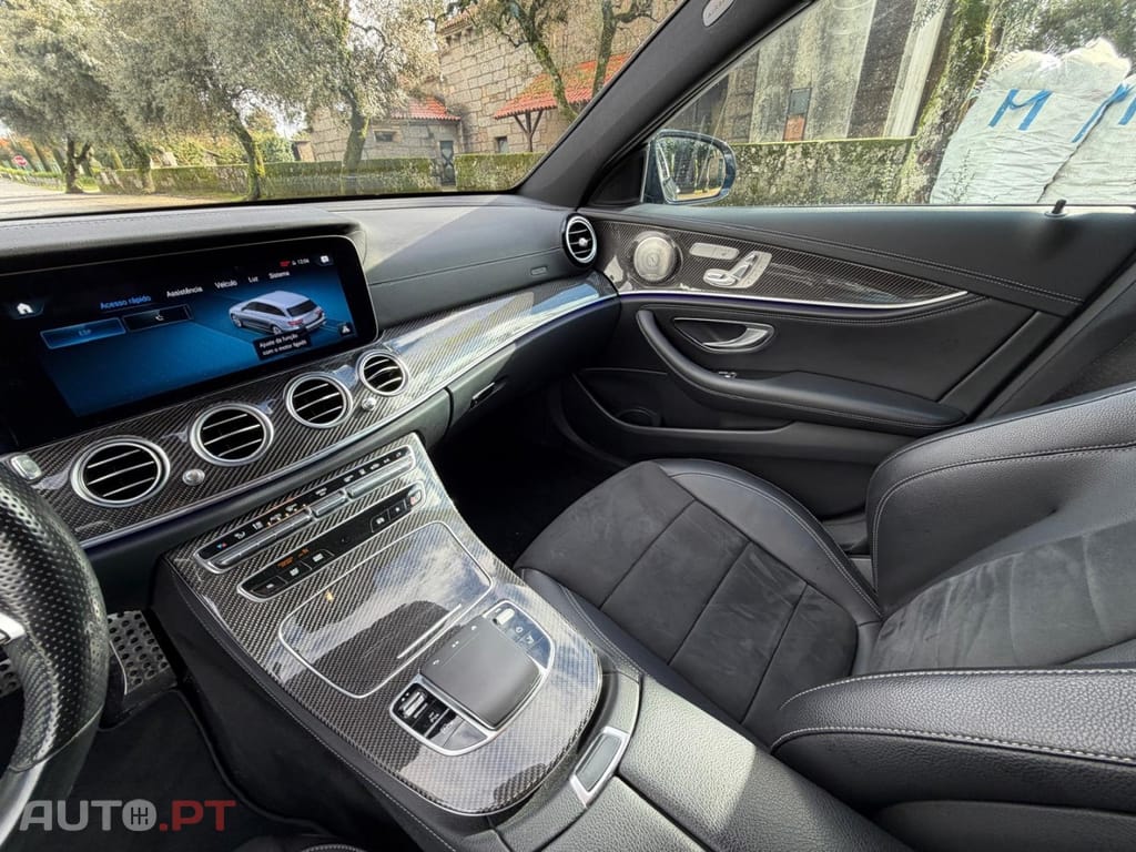 Mercedes-Benz E 300 de 4Matic T 9G-TRONIC AMG Line