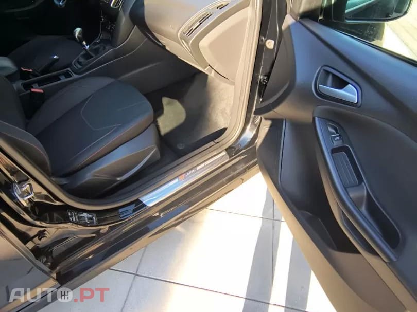 Ford Focus SW 1.5 TDCi ST-Line