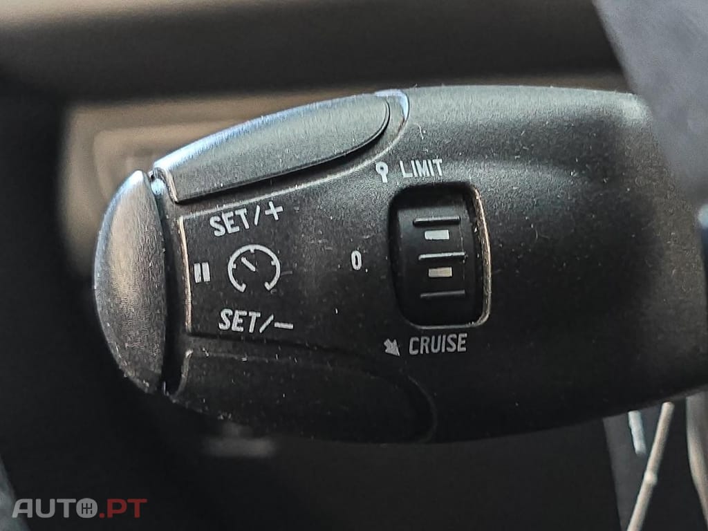 Peugeot 208 1.2 VTi Allure