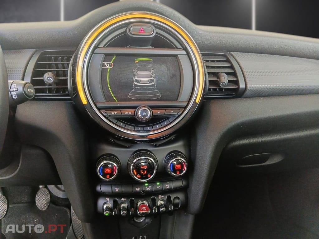 MINI Cooper Cooper D