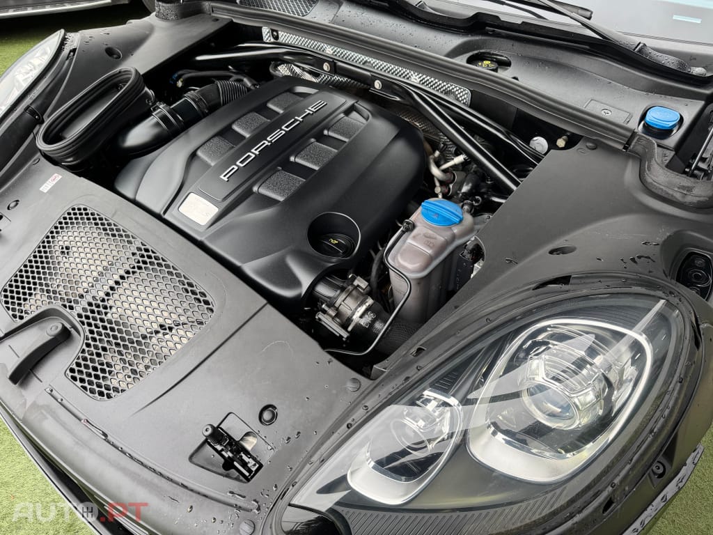 Porsche Macan S