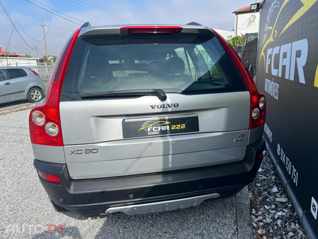 Volvo XC90 2.4 D5 5L Nivel 2 Auto.