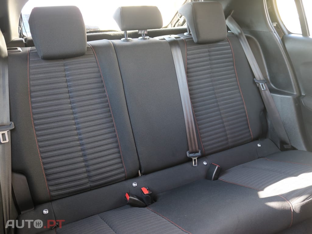 Peugeot E-208 Active Pack