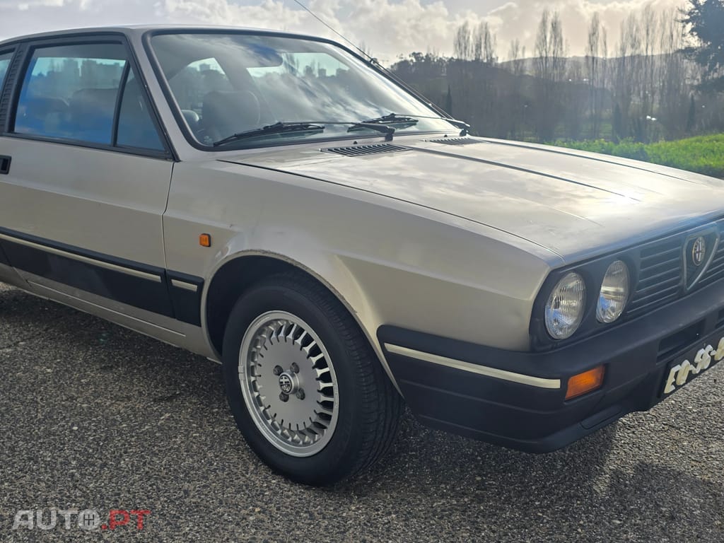 Alfa Romeo Sprint Veloce 1.3