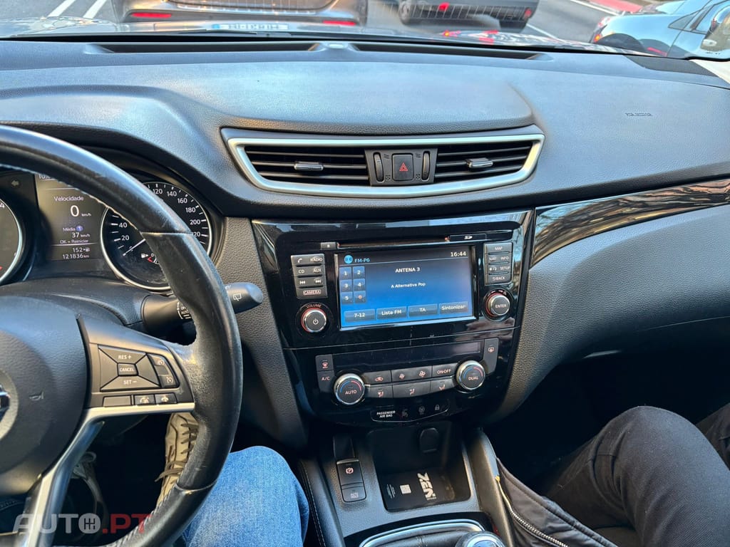 Nissan Qashqai N Conecta Bussiness