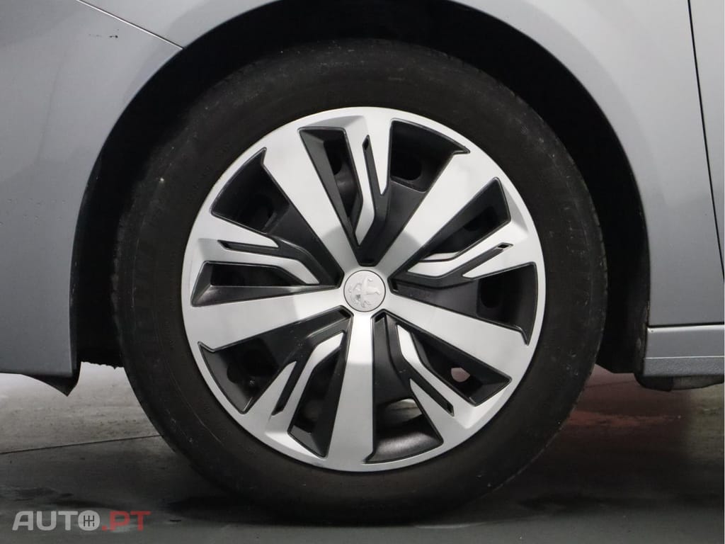 Peugeot 208 1.2 PureTech 100cv Active