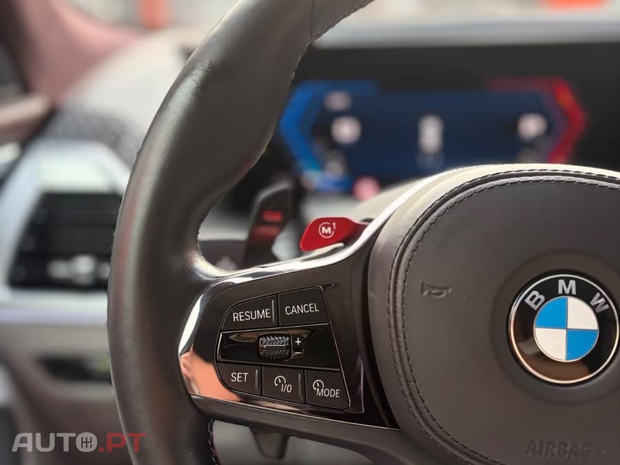 BMW XM BASE