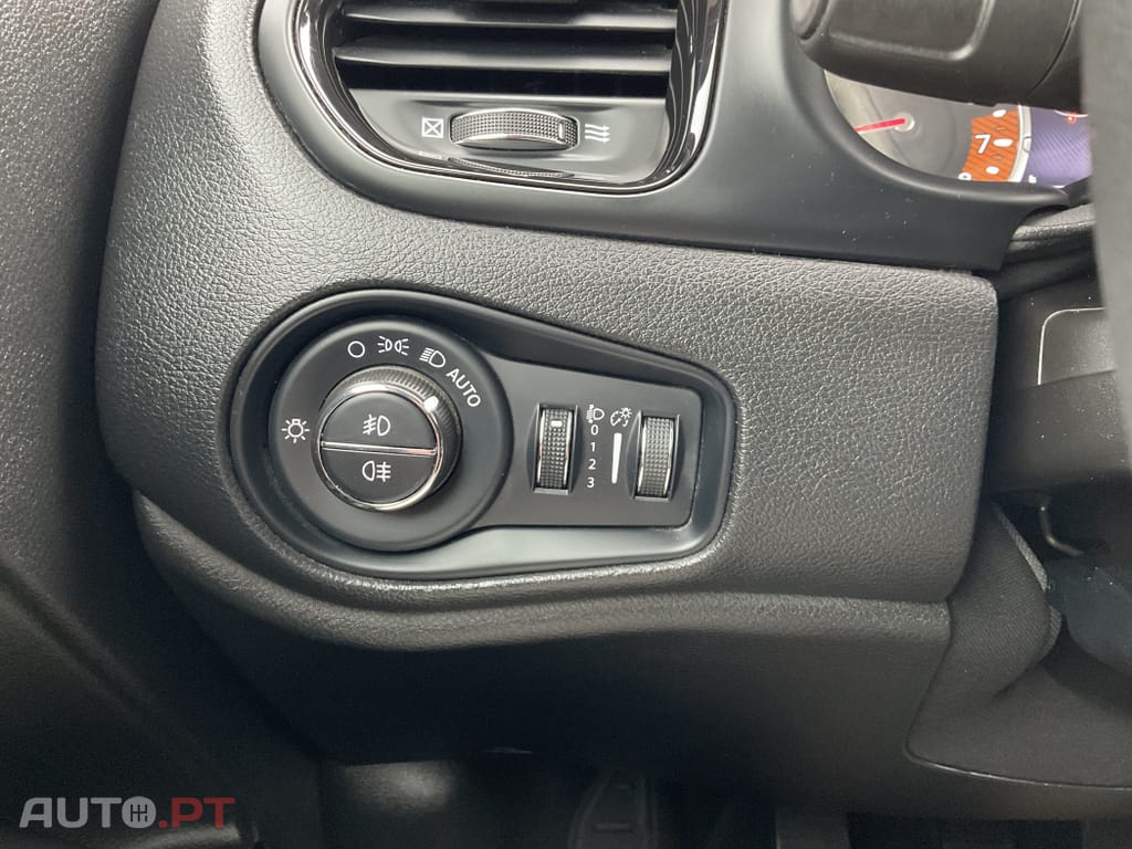 Jeep Renegade 1.0 T Night Eagle