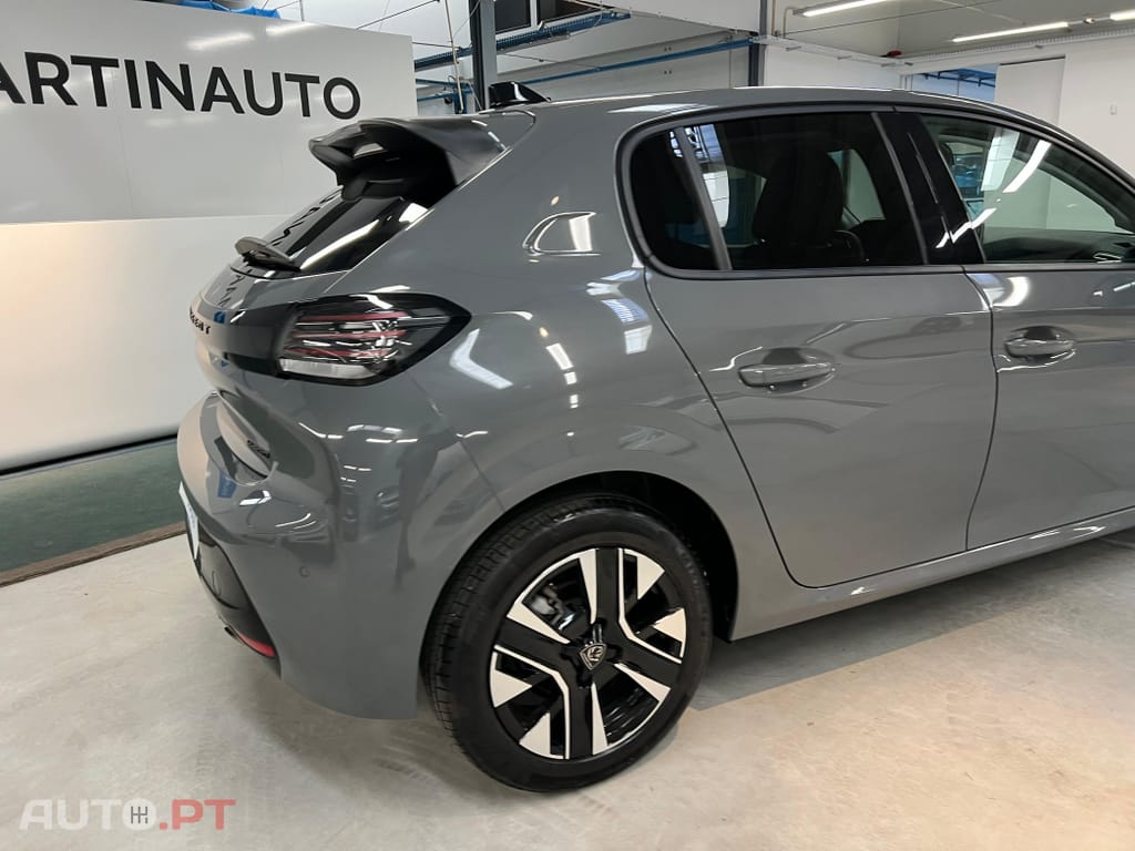 Peugeot 208 1.2 Hybrid Allure e-DCS6
