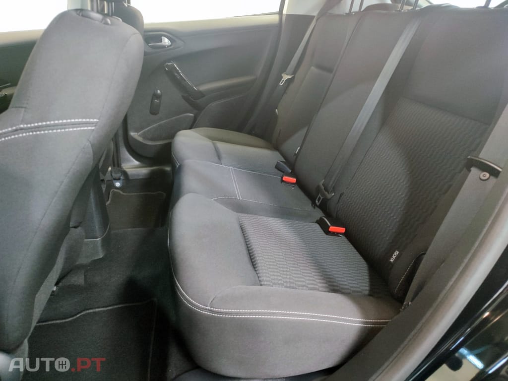 Peugeot 208 ACTIVE