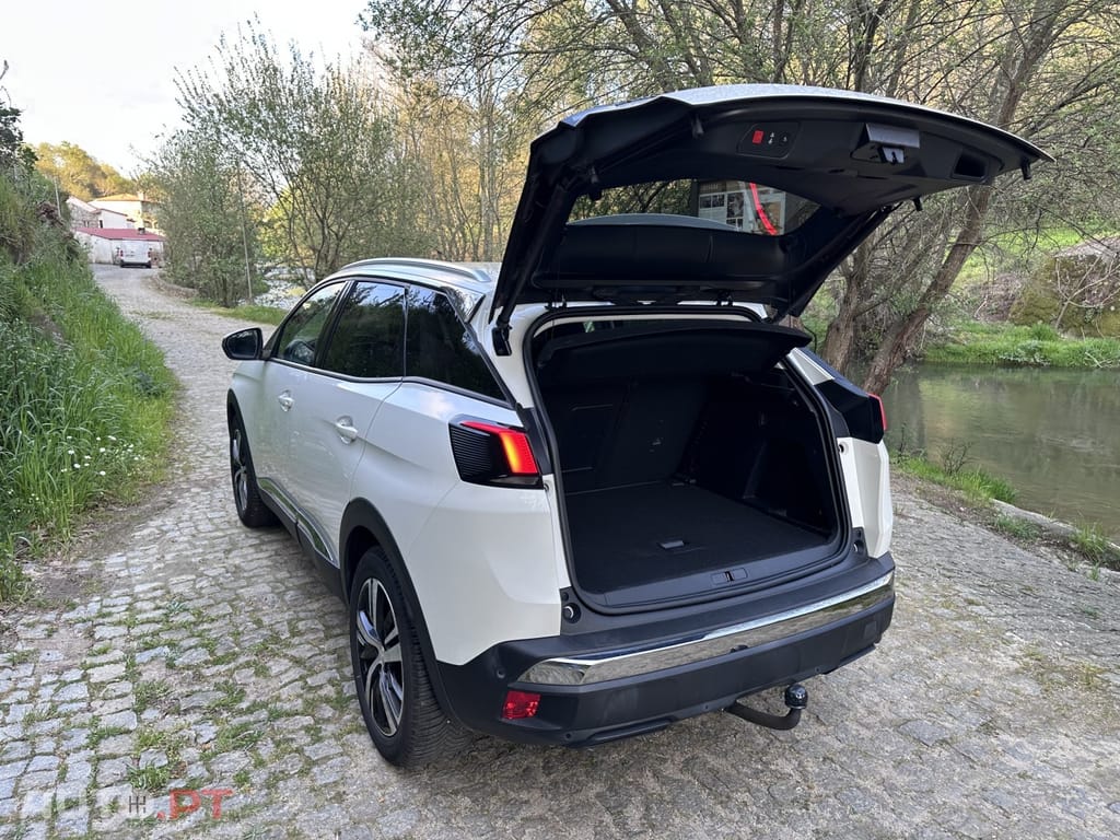 Peugeot 3008 1.2 PureTech Allure EAT8