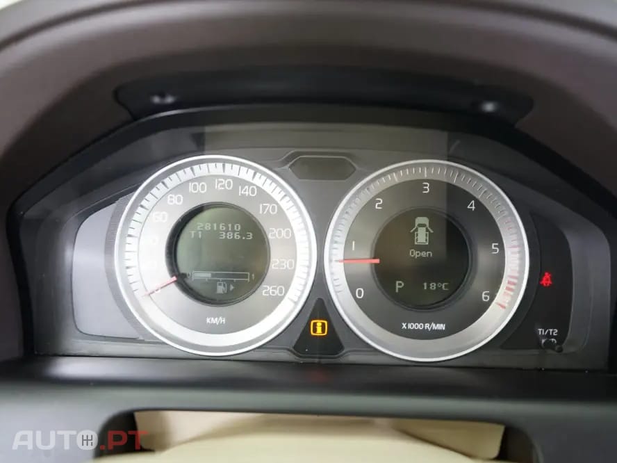 Volvo XC60 2.0 D3 Summum Geartronic