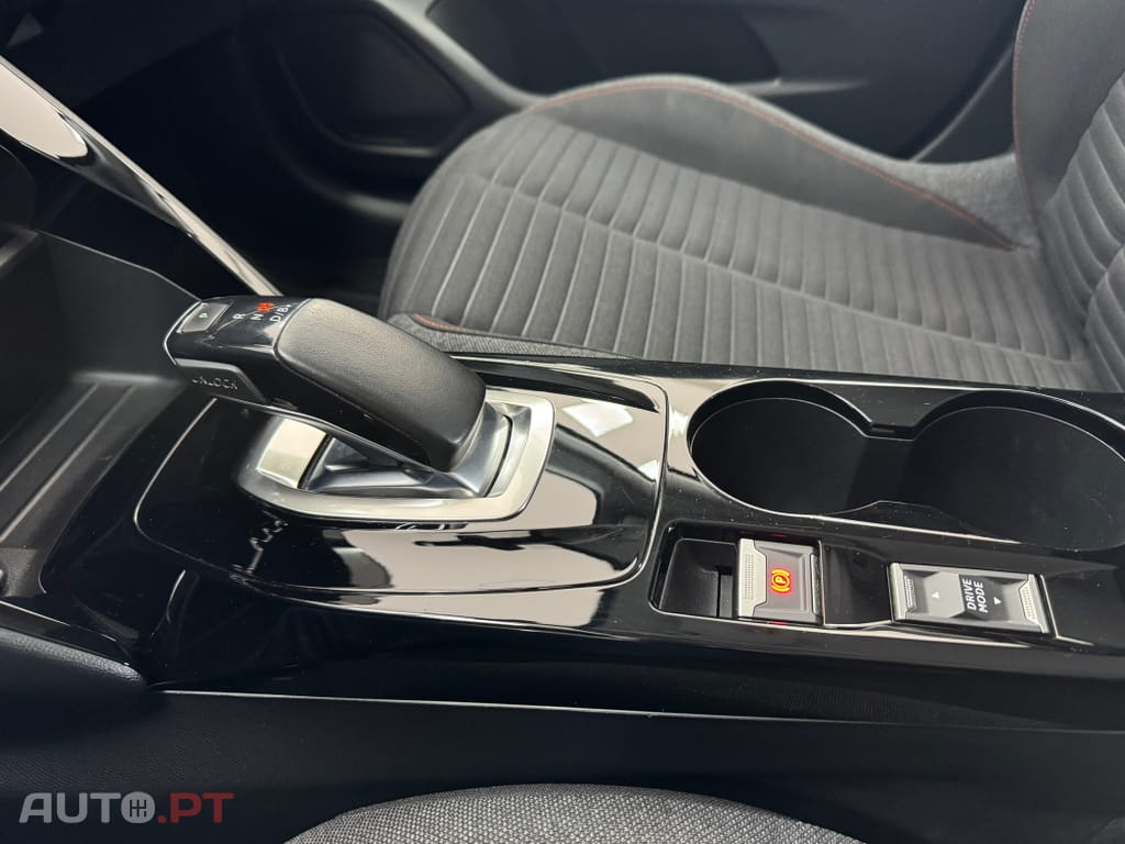 Peugeot E-208 50 kWh Active