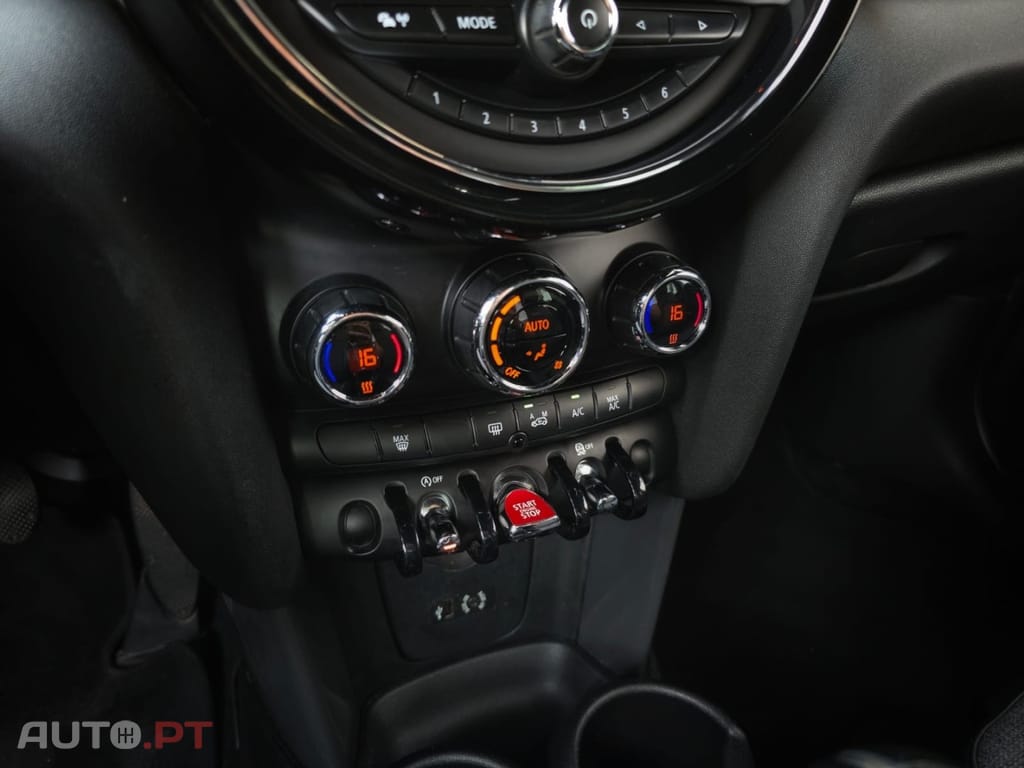 MINI Cooper Cooper D