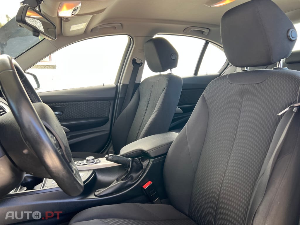 BMW 318 d Auto