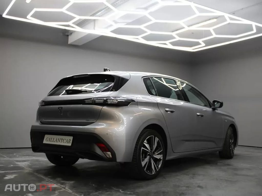 Peugeot 308 1.6 Hybrid Allure Pack e-EAT8