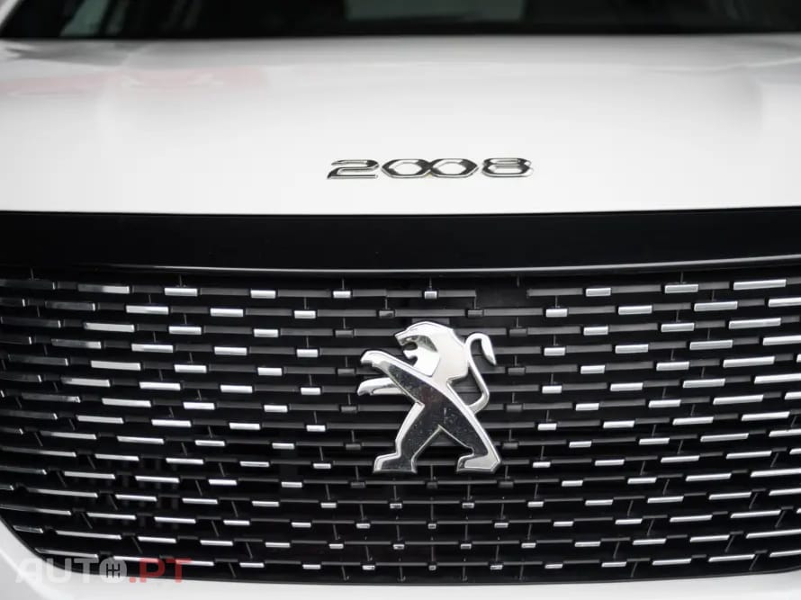 Peugeot 2008 PureTech 130 EAT8 Allure