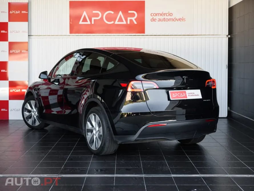 Tesla Model Y Long Range Dual Motor AWD