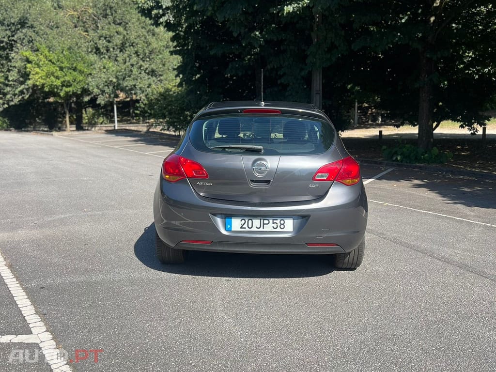 Opel Astra 1.7 CDTi Enjoy
