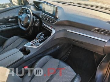 Peugeot 5008 1.5 BlueHDi Allure EAT8